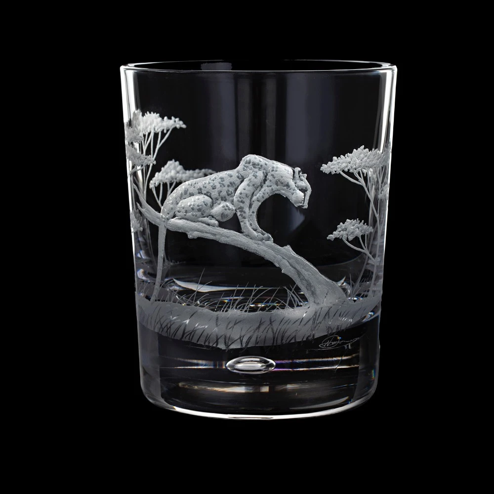 Hand Engraved Majestic Wildlife Leopard Tumbler 1 Hand Engraved Majestic Wildlife Leopard Tumbler